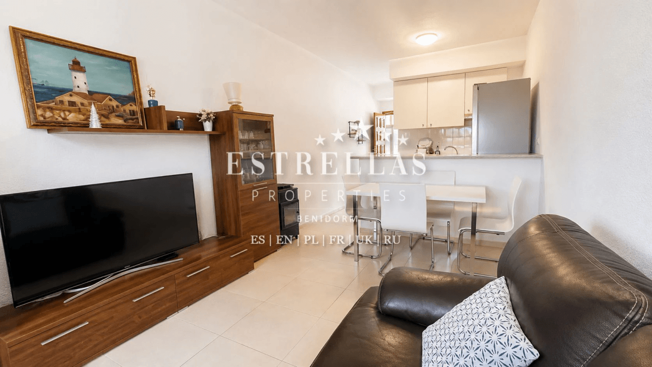 Estudio en La Nucía con piscina y aparcamiento: una excelente oportunidad de inversión en la Costa Blanca