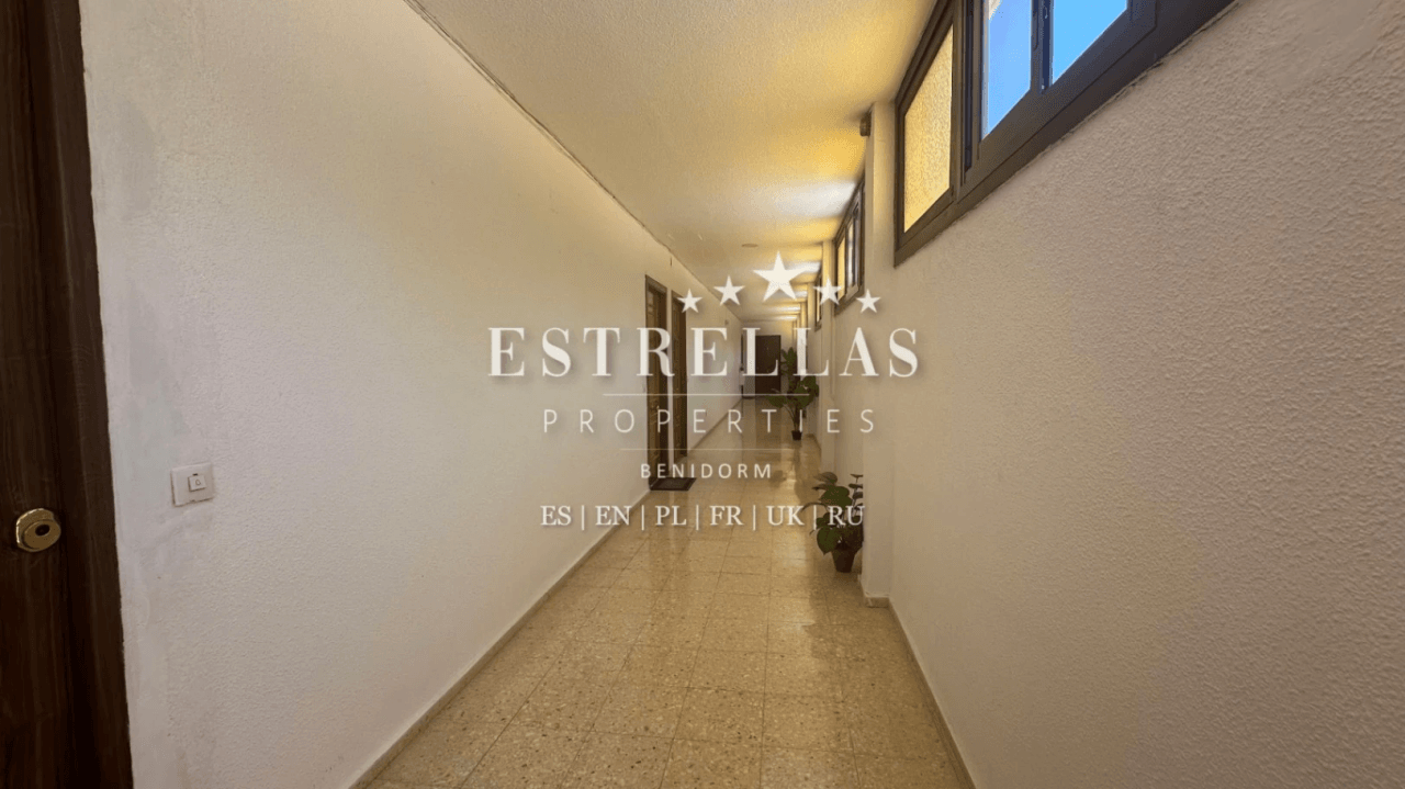 Estudio en La Nucía con piscina y aparcamiento: una excelente oportunidad de inversión en la Costa Blanca