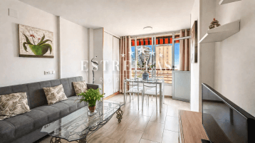 Apartamento REFORMADO de esquina a tan solo 500 metros del mar en BENIDORM 3