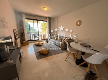 Apartamento con jardín privado y gran terraza en Sierra Cortina – urbanización exclusiva con piscinas 2
